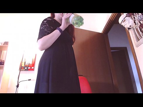 ❤️ Een onderdanige slaaf die houdt van vieze en weelderige slipjes wordt gedwongen te masturberen na het bekijken van deze video! ️ Russian porno at us nl.quizfarmature.ru ❌